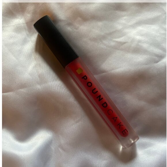 Pound Cake, Cake Batter Liquid Lip in‎ Shade RED VELVET - Picture 3 of 4